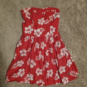 Hollister Red and White Floral Strapless Mini Dress